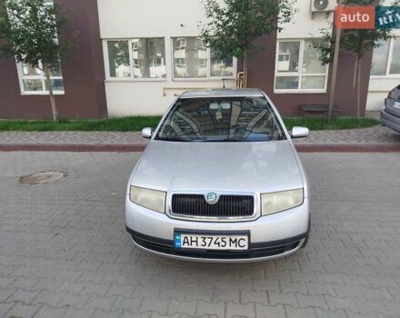 Сірий Шкода Фабія, об'ємом двигуна 1.39 л та пробігом 303 тис. км за 2950 $, фото 1 на Automoto.ua