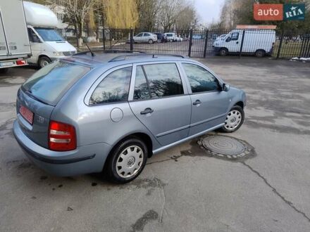 Шкода Фабия 2004 в Луцке на Automoto.ua Серый Шкода Фабия, объемом двигателя 1.39 л и пробегом 146 тыс. км за 3999 $, фото 1 на Automoto.ua