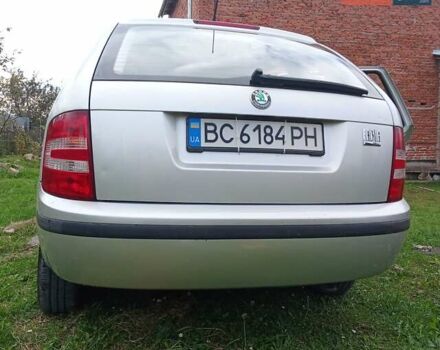 Серый Шкода Фабия, объемом двигателя 1.39 л и пробегом 183 тыс. км за 4300 $, фото 1 на Automoto.ua