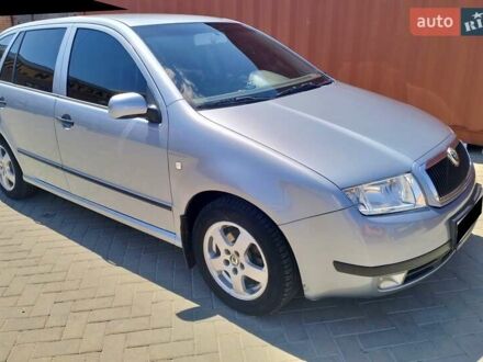 Сірий Шкода Фабія, об'ємом двигуна 1.39 л та пробігом 205 тис. км за 5200 $, фото 1 на Automoto.ua
