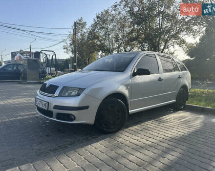 Сірий Шкода Фабія, об'ємом двигуна 1.42 л та пробігом 314 тис. км за 3999 $, фото 1 на Automoto.ua