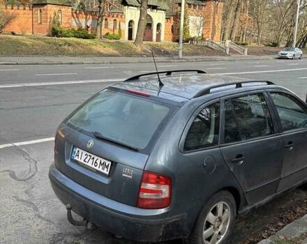 Серый Шкода Фабия, объемом двигателя 1.39 л и пробегом 240 тыс. км за 3900 $, фото 1 на Automoto.ua