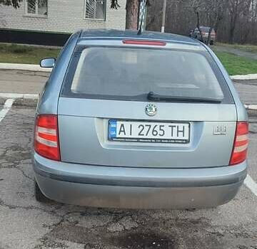 Серый Шкода Фабия, объемом двигателя 1.39 л и пробегом 222 тыс. км за 3500 $, фото 1 на Automoto.ua
