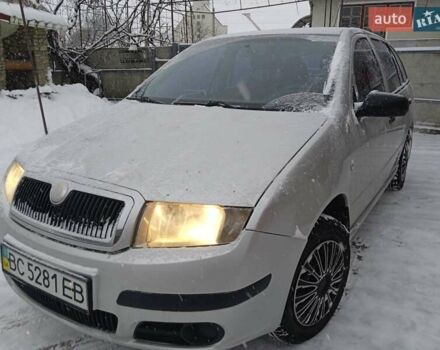 Сірий Шкода Фабія, об'ємом двигуна 1.4 л та пробігом 270 тис. км за 2800 $, фото 1 на Automoto.ua