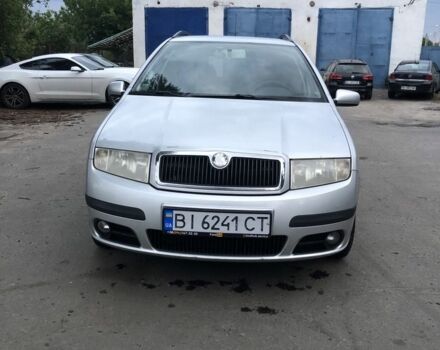Сірий Шкода Фабія, об'ємом двигуна 1.4 л та пробігом 299 тис. км за 3500 $, фото 1 на Automoto.ua