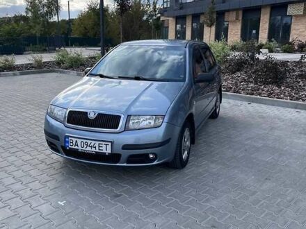 Серый Шкода Фабия, объемом двигателя 1.2 л и пробегом 187 тыс. км за 4300 $, фото 1 на Automoto.ua