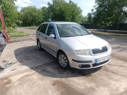 Шкода Фабия 2005 в Одессе на Automoto.ua Серый Шкода Фабия, объемом двигателя 1.4 л и пробегом 300 тыс. км за 3600 $, фото 1 на Automoto.ua