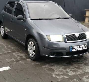 Серый Шкода Фабия, объемом двигателя 1.2 л и пробегом 306 тыс. км за 3500 $, фото 1 на Automoto.ua