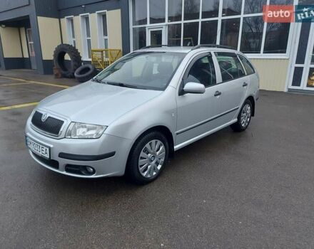 Серый Шкода Фабия, объемом двигателя 1.39 л и пробегом 100 тыс. км за 4700 $, фото 1 на Automoto.ua