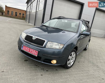 Сірий Шкода Фабія, об'ємом двигуна 1.4 л та пробігом 165 тис. км за 5450 $, фото 1 на Automoto.ua