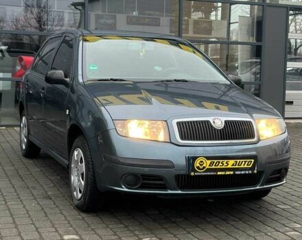 Серый Шкода Фабия, объемом двигателя 1.2 л и пробегом 208 тыс. км за 4000 $, фото 1 на Automoto.ua