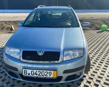 Серый Шкода Фабия, объемом двигателя 1.39 л и пробегом 190 тыс. км за 4850 $, фото 1 на Automoto.ua
