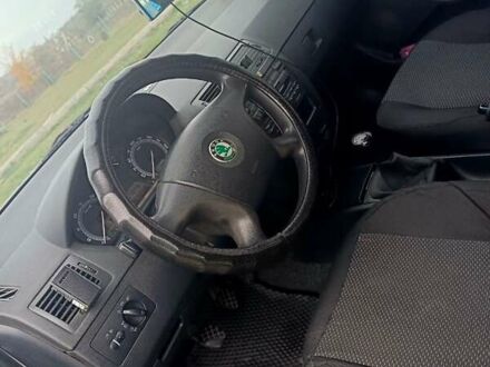 Сірий Шкода Фабія, об'ємом двигуна 1.39 л та пробігом 244 тис. км за 4300 $, фото 1 на Automoto.ua