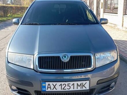 Шкода Фабия 2005 в Коломые на Automoto.ua Серый Шкода Фабия, объемом двигателя 1.39 л и пробегом 178 тыс. км за 3850 $, фото 1 на Automoto.ua