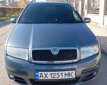 Шкода Фабия 2005 в Коломые на Automoto.ua Серый Шкода Фабия, объемом двигателя 1.39 л и пробегом 178 тыс. км за 3850 $, фото 1 на Automoto.ua