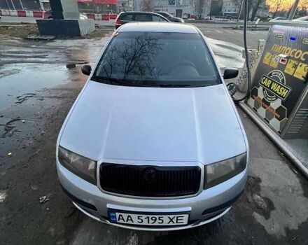 Серый Шкода Фабия, объемом двигателя 1.39 л и пробегом 278 тыс. км за 4500 $, фото 1 на Automoto.ua