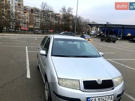 Серый Шкода Фабия, объемом двигателя 1.2 л и пробегом 260 тыс. км за 3200 $, фото 1 на Automoto.ua