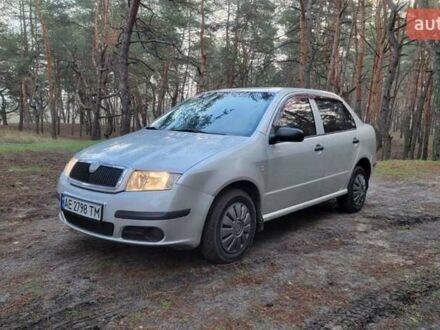 Сірий Шкода Фабія, об'ємом двигуна 1.2 л та пробігом 220 тис. км за 3300 $, фото 1 на Automoto.ua
