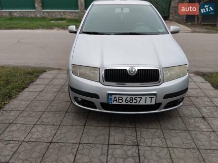 Серый Шкода Фабия, объемом двигателя 1.39 л и пробегом 229 тыс. км за 4500 $, фото 1 на Automoto.ua