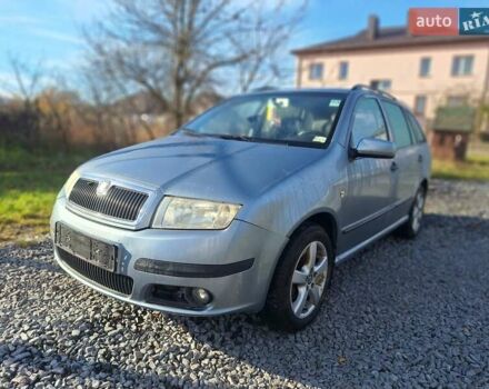 Серый Шкода Фабия, объемом двигателя 1.4 л и пробегом 215 тыс. км за 2800 $, фото 1 на Automoto.ua