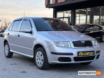 Шкода Фабія 2006 у Чернівцях на Automoto.ua Сірий Шкода Фабія, об'ємом двигуна 1.2 л та пробігом 202 тис. км за 4500 $, фото 1 на Automoto.ua