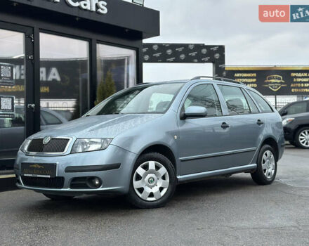 Серый Шкода Фабия, объемом двигателя 1.4 л и пробегом 195 тыс. км за 4999 $, фото 1 на Automoto.ua