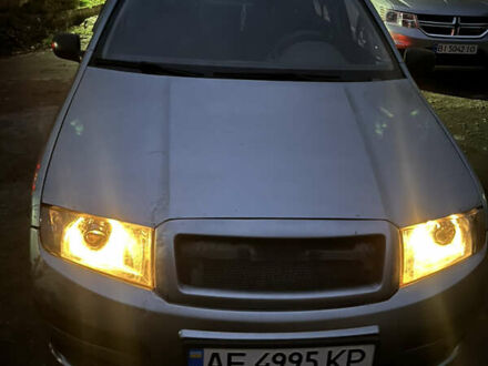 Серый Шкода Фабия, объемом двигателя 1.2 л и пробегом 193 тыс. км за 4000 $, фото 1 на Automoto.ua