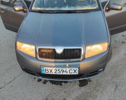 Серый Шкода Фабия, объемом двигателя 1.39 л и пробегом 176 тыс. км за 4400 $, фото 1 на Automoto.ua