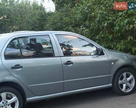 Сірий Шкода Фабія, об'ємом двигуна 1.2 л та пробігом 213 тис. км за 3800 $, фото 1 на Automoto.ua