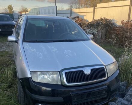 Сірий Шкода Фабія, об'ємом двигуна 1.4 л та пробігом 200 тис. км за 1350 $, фото 1 на Automoto.ua
