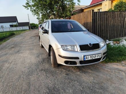 Шкода Фабия 2006 в Киеве на Automoto.ua Серый Шкода Фабия, объемом двигателя 1.2 л и пробегом 230 тыс. км за 3600 $, фото 1 на Automoto.ua