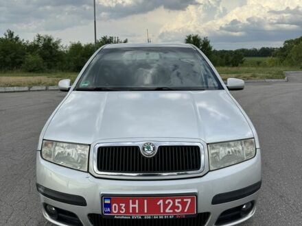 Шкода Фабия 2006 в Полтаве на Automoto.ua Серый Шкода Фабия, объемом двигателя 1.4 л и пробегом 117 тыс. км за 4450 $, фото 1 на Automoto.ua