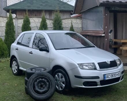 Серый Шкода Фабия, объемом двигателя 1.2 л и пробегом 178 тыс. км за 2500 $, фото 1 на Automoto.ua