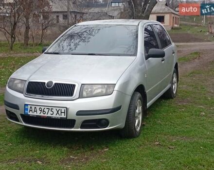 Серый Шкода Фабия, объемом двигателя 1.2 л и пробегом 239 тыс. км за 3000 $, фото 1 на Automoto.ua