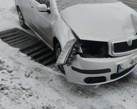 Сірий Шкода Фабія, об'ємом двигуна 1.3 л та пробігом 280 тис. км за 1500 $, фото 1 на Automoto.ua