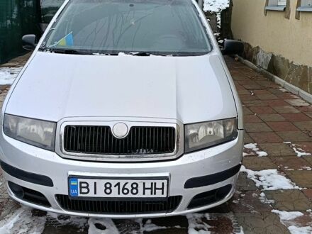 Шкода Фабия 2006 в Полтаве на Automoto.ua Серый Шкода Фабия, объемом двигателя 1.2 л и пробегом 335 тыс. км за 2650 $, фото 1 на Automoto.ua