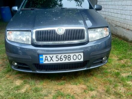 Сірий Шкода Фабія, об'ємом двигуна 1.4 л та пробігом 220 тис. км за 5300 $, фото 1 на Automoto.ua