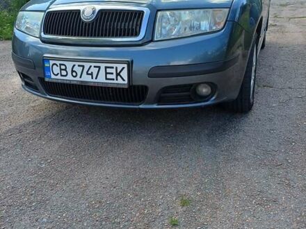 Серый Шкода Фабия, объемом двигателя 1.39 л и пробегом 261 тыс. км за 3999 $, фото 1 на Automoto.ua