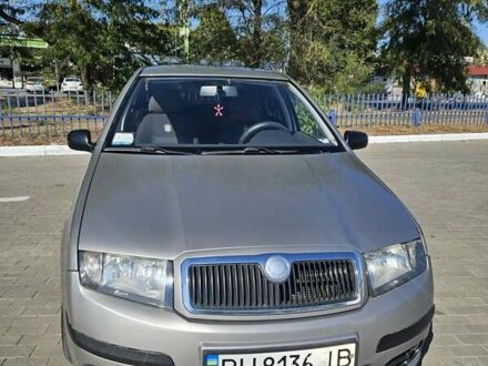 Серый Шкода Фабия, объемом двигателя 1.2 л и пробегом 182 тыс. км за 4000 $, фото 1 на Automoto.ua