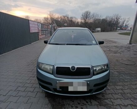 Сірий Шкода Фабія, об'ємом двигуна 1 л та пробігом 212 тис. км за 3800 $, фото 1 на Automoto.ua