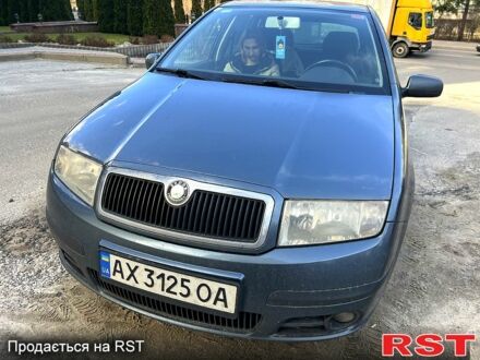 Сірий Шкода Фабія, об'ємом двигуна 1.4 л та пробігом 150 тис. км за 5200 $, фото 1 на Automoto.ua