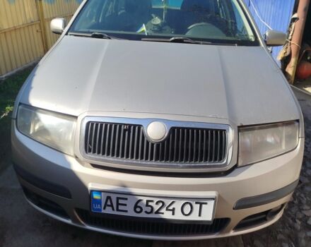 Сірий Шкода Фабія, об'ємом двигуна 1.4 л та пробігом 123 тис. км за 4000 $, фото 1 на Automoto.ua