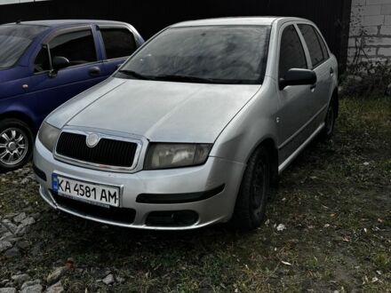 Серый Шкода Фабия, объемом двигателя 1.2 л и пробегом 309 тыс. км за 1900 $, фото 1 на Automoto.ua