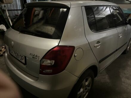 Шкода Фабия 2007 в Шепетовке на Automoto.ua Серый Шкода Фабия, объемом двигателя 1.4 л и пробегом 192 тыс. км за 3500 $, фото 1 на Automoto.ua