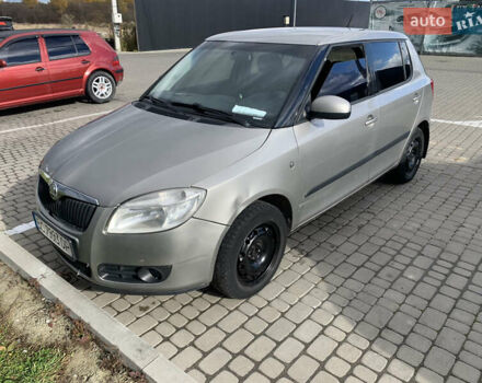Шкода Фабия 2007 в Львове на Automoto.ua Серый Шкода Фабия, объемом двигателя 1.4 л и пробегом 389 тыс. км за 3499 $, фото 1 на Automoto.ua