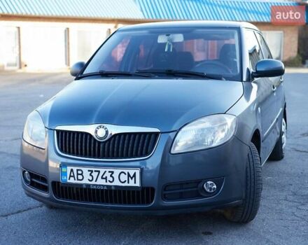 Серый Шкода Фабия, объемом двигателя 1.39 л и пробегом 211 тыс. км за 3900 $, фото 1 на Automoto.ua