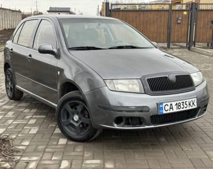 Серый Шкода Фабия, объемом двигателя 1.2 л и пробегом 200 тыс. км за 2700 $, фото 1 на Automoto.ua