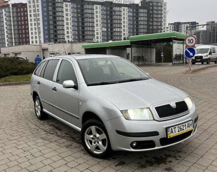 Серый Шкода Фабия, объемом двигателя 1.39 л и пробегом 249 тыс. км за 3500 $, фото 1 на Automoto.ua