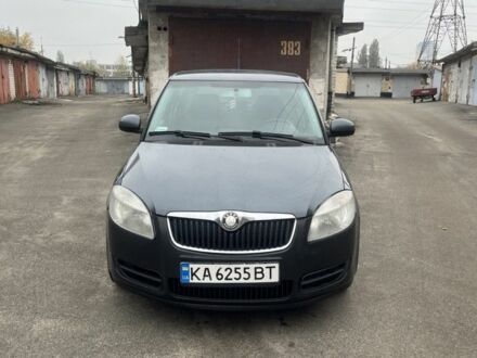 Серый Шкода Фабия, объемом двигателя 1.2 л и пробегом 293 тыс. км за 3700 $, фото 1 на Automoto.ua