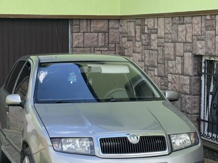 Шкода Фабія 2007 у Львові на Automoto.ua Сірий Шкода Фабія, об'ємом двигуна 1.4 л та пробігом 256 тис. км за 3200 $, фото 1 на Automoto.ua